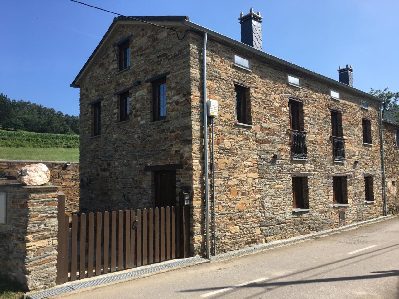 Apartamentos Carola San Tirso de Abres Zewnętrze zdjęcie