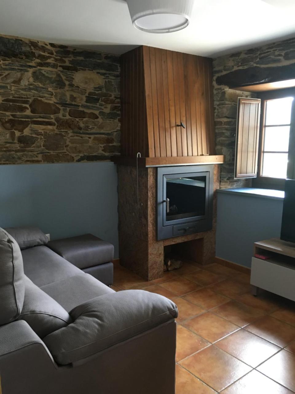 Apartamentos Carola San Tirso de Abres Zewnętrze zdjęcie